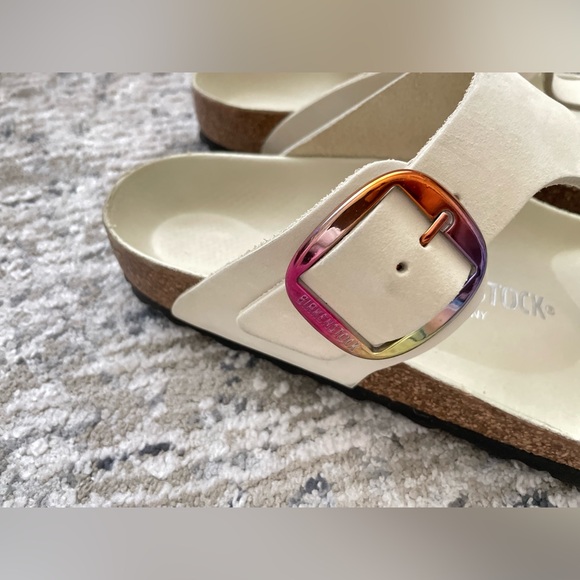 Unavailable - Picture 6 of 12